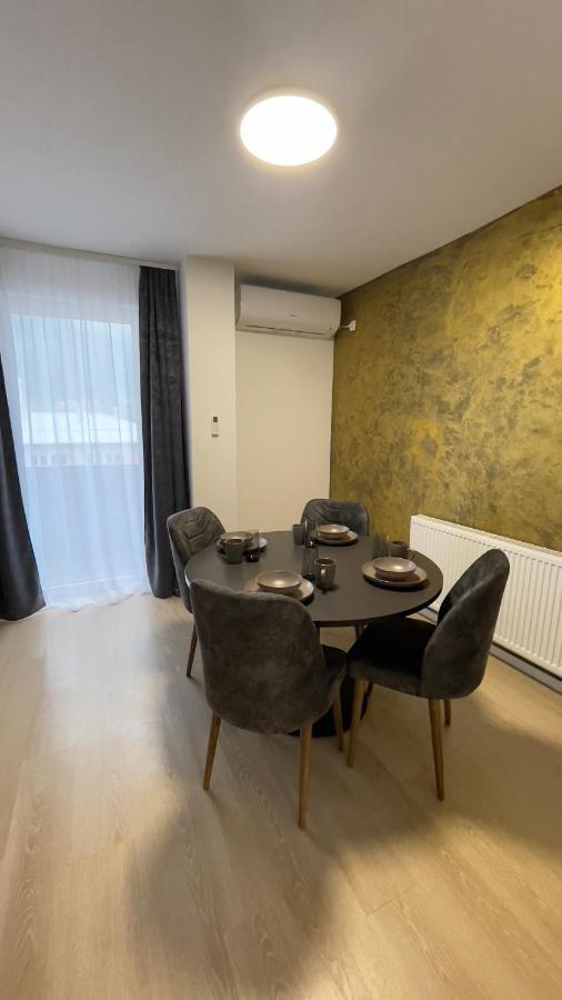 Apartman Lux Apartment Zepce Екстериор снимка
