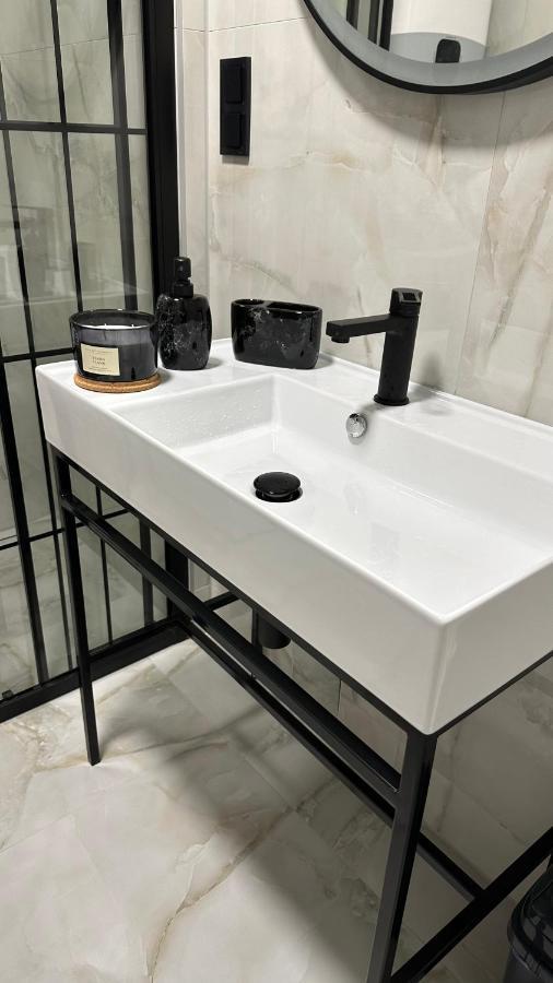 Apartman Lux Apartment Zepce Екстериор снимка
